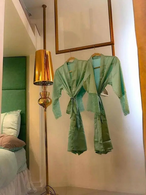 Tiffany Room At Shell Residences