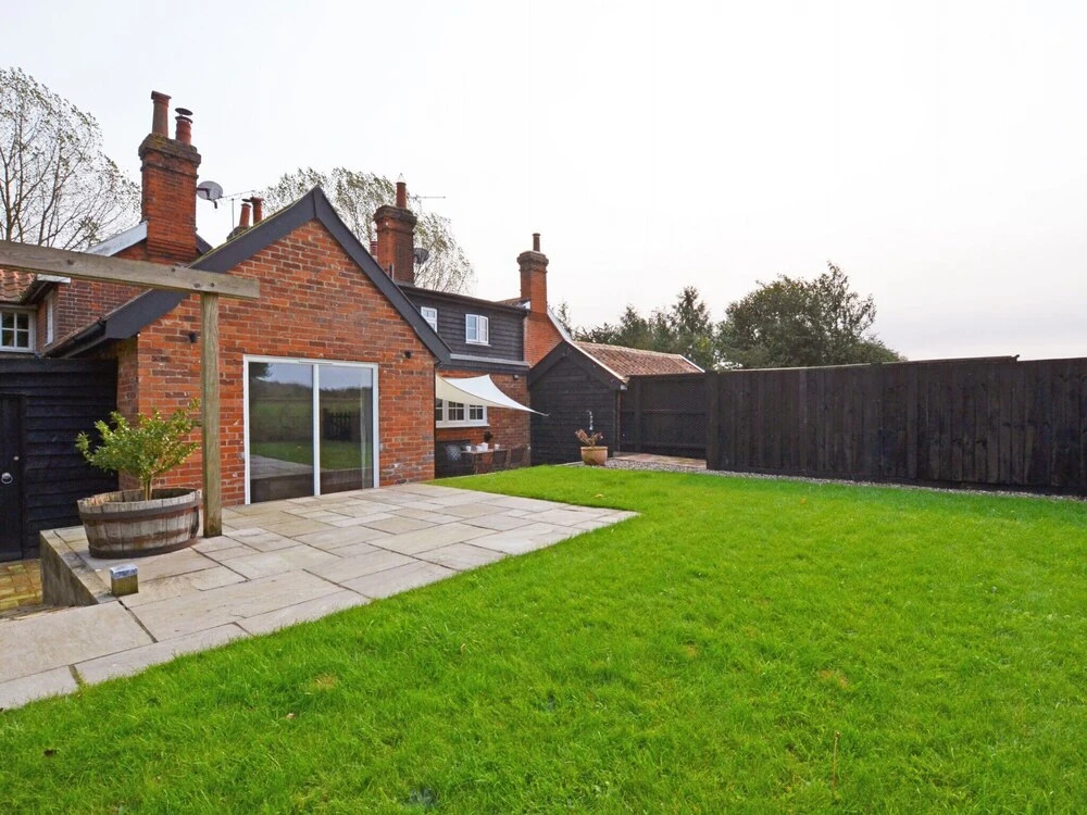 A Traditional yet Modern House With a Magnificent Garden and a Fantastic View