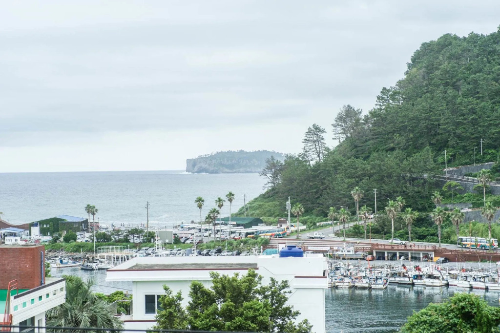 Cheonjiyeon Hotel