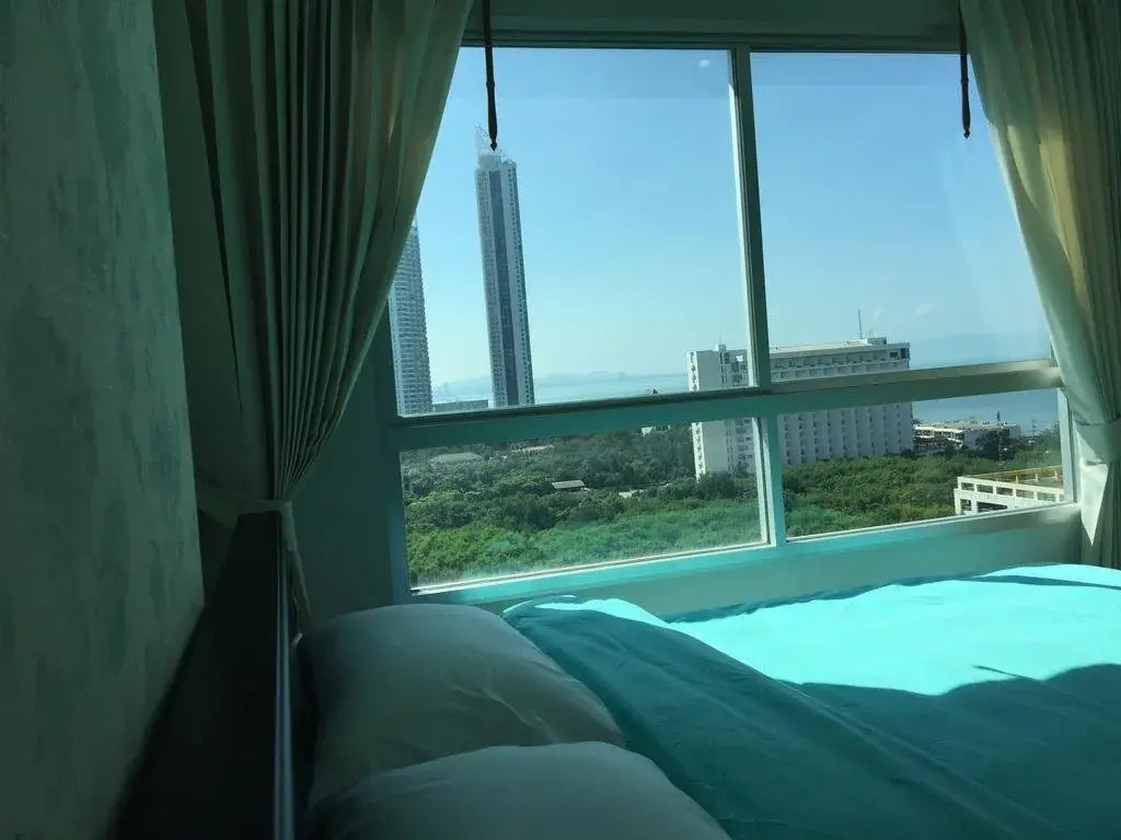 Lumpini Seaview Top Floor