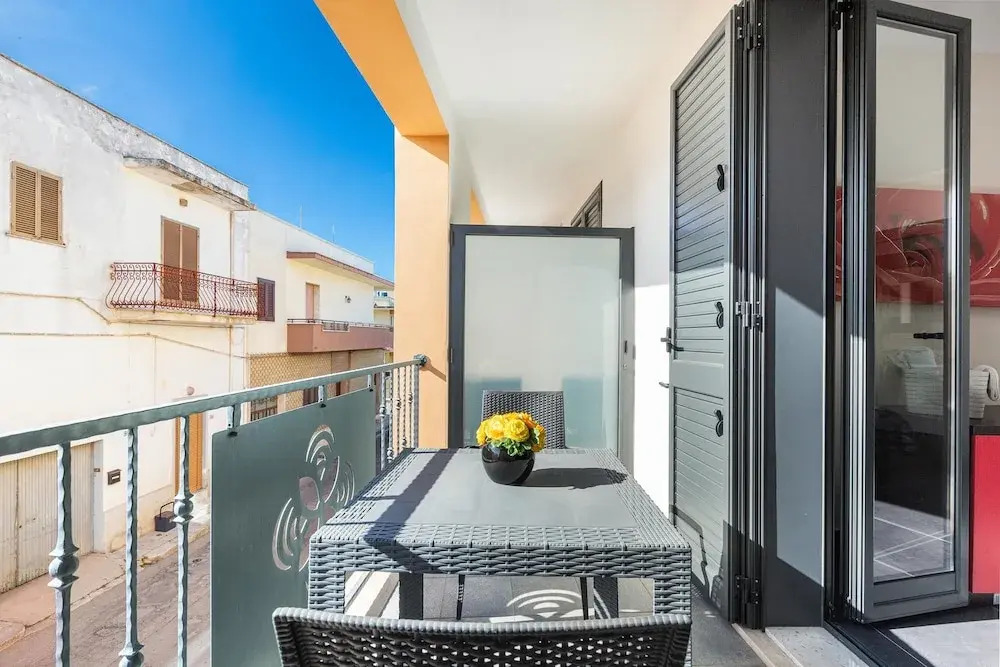 2889 B&B Terra dei Fiori - Camera Tripla con Balcone by Barbarhouse