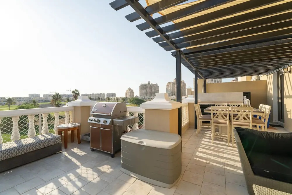 Nasma Holiday Homes - Al Hamra Village