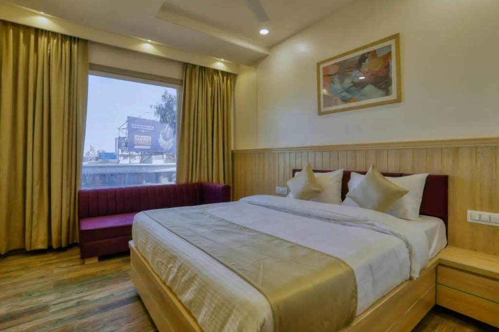 Hotel Centre Park Bhopal