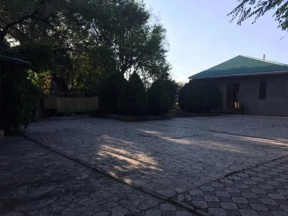 Отель Khosrov