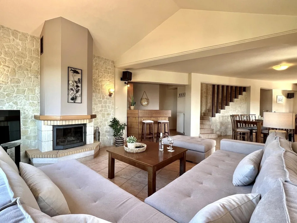 Villa Metapothia Gavalochori Crete
