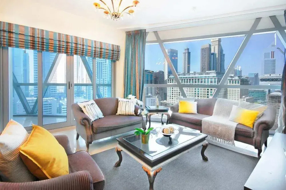 Spacious Apartment in the Classic Park Towers