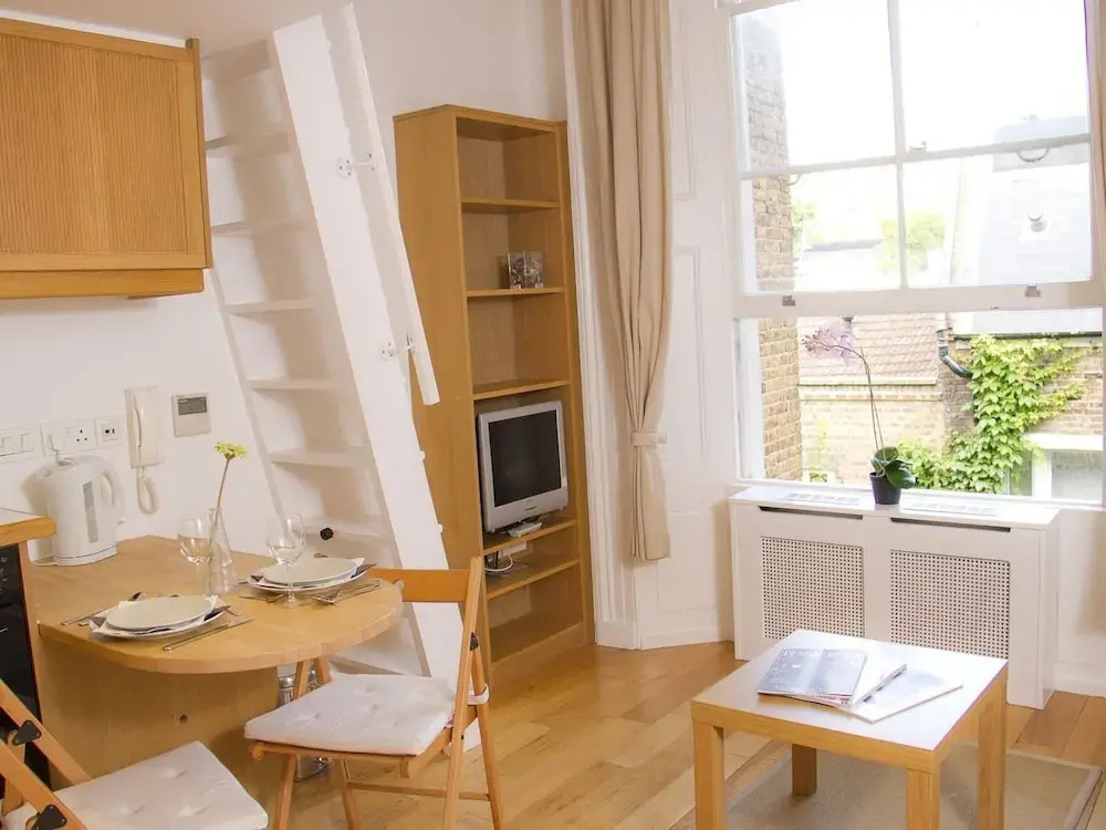 Irwin Apartments at Notting Hill