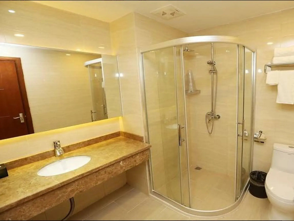 Home Inn Selected
