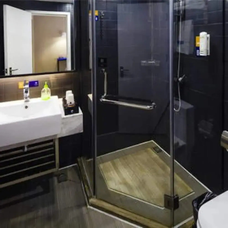 Yeste Hotel