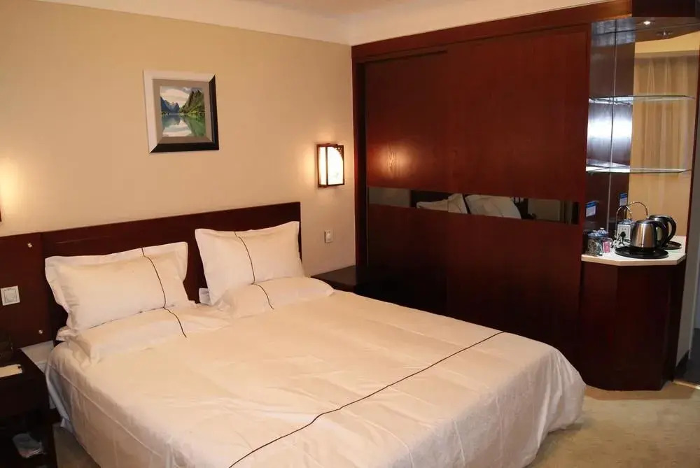 Jiayun Hotel