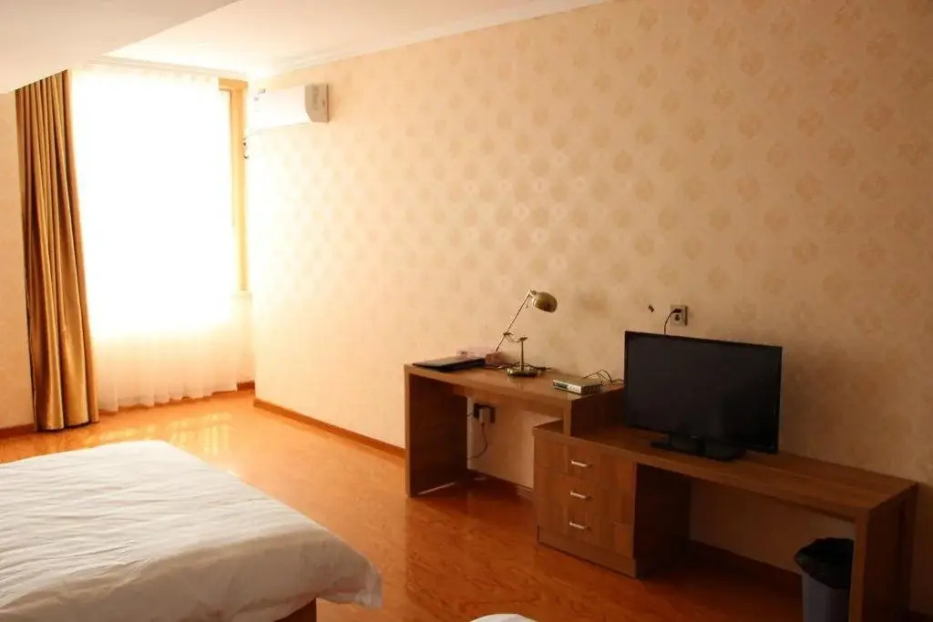 Qingdao Haoke 100 Business Hotel