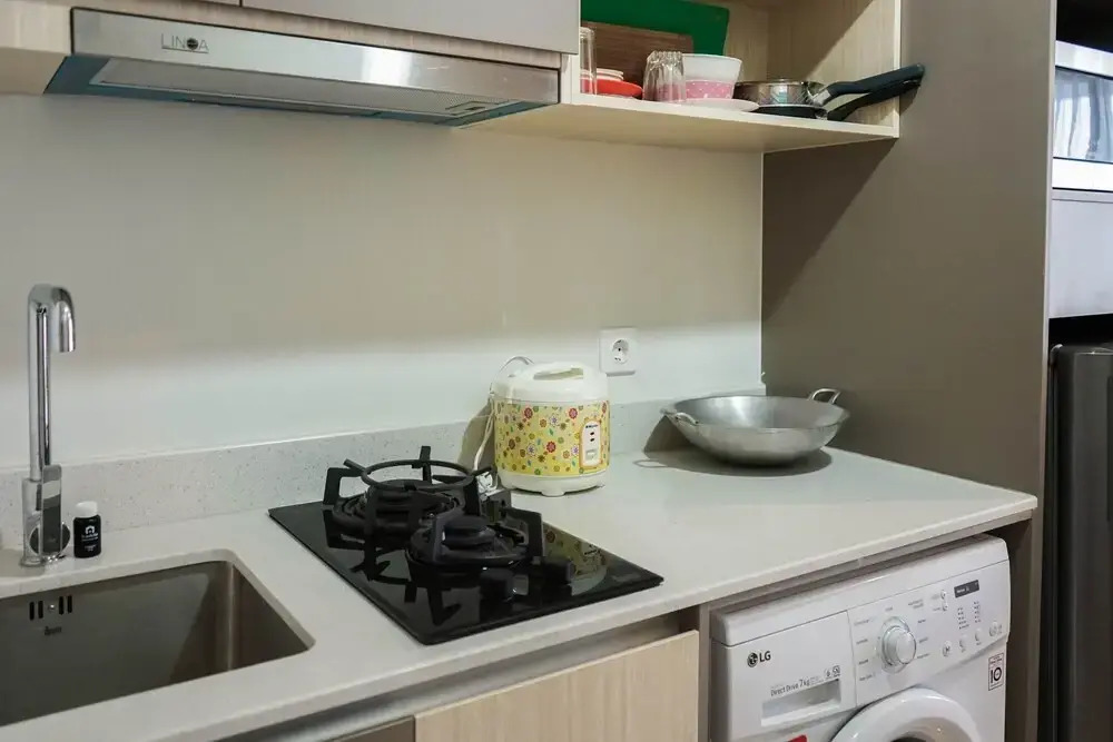 New Furnished Studio Sea View @ Gold Coast Apartment
