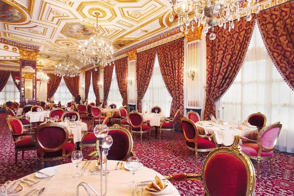 Serenada Golden Palace - Boutique Hotel