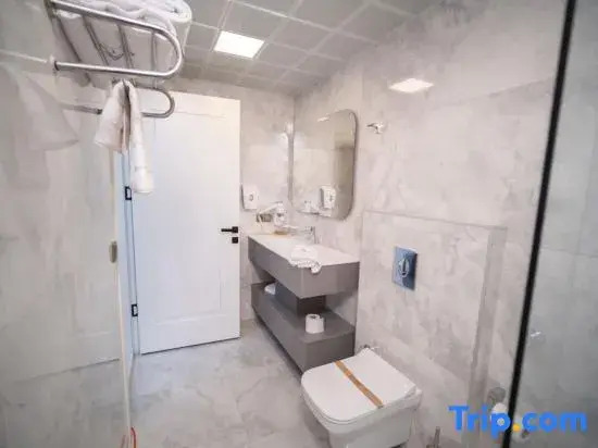 Alion Hotel