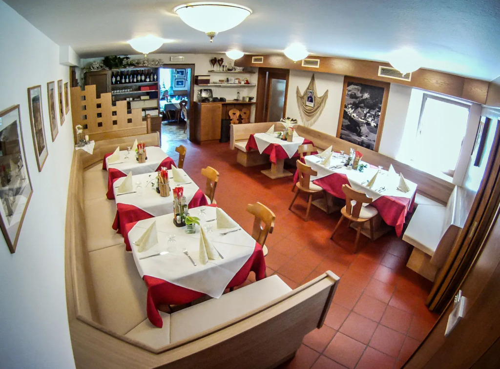 Hotel Ustaria Posta