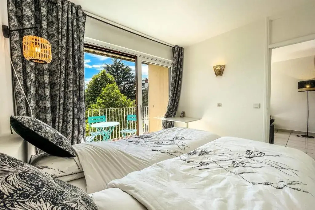 Annecy 1 Bedroom Apt with Balcony