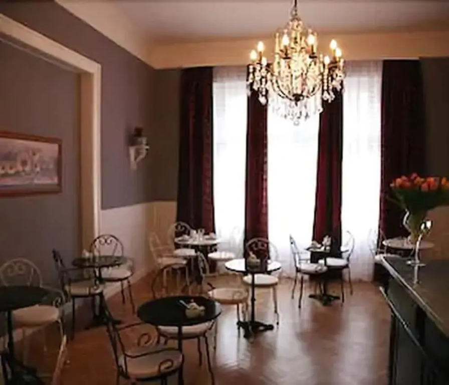Hotel-Maison Am Olivaer Platz