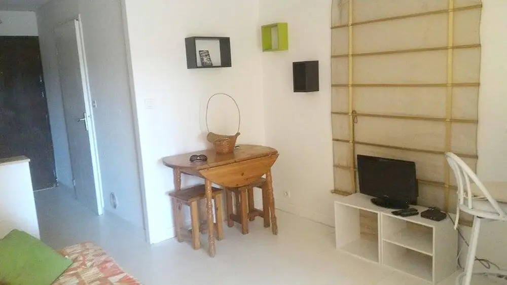 Studio in Mauguio, With Wonderful City View, Furnished Balcony and Wif