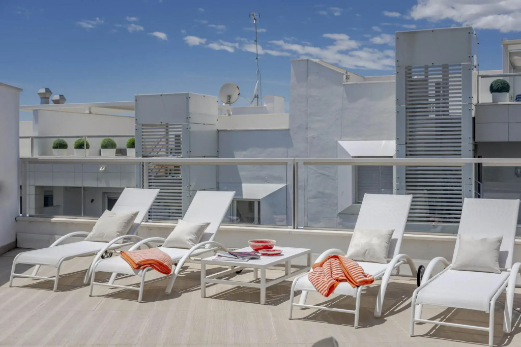 Lab5 Modern 3 Bedroom Penthouse In San Pedro