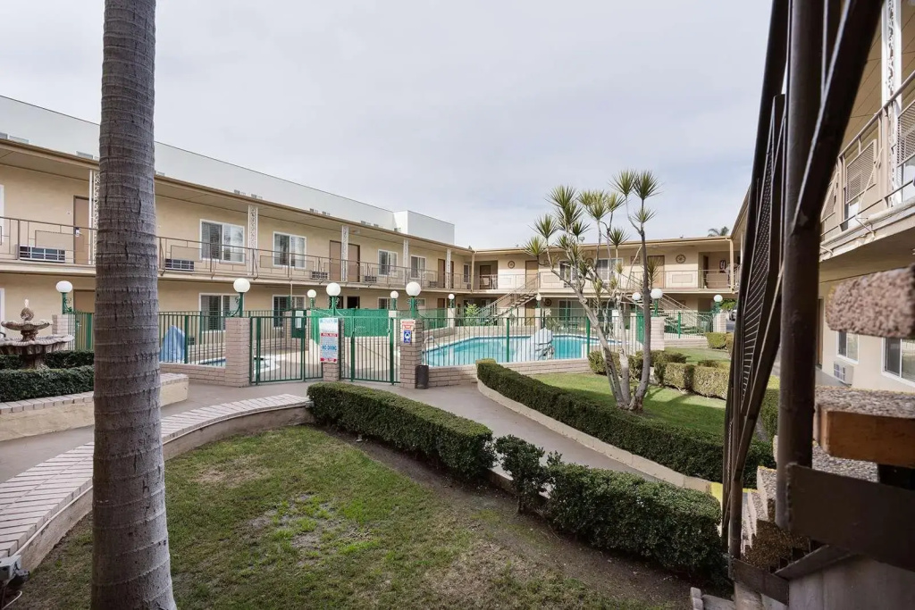 Americas Best Value Inn & Suites Anaheim