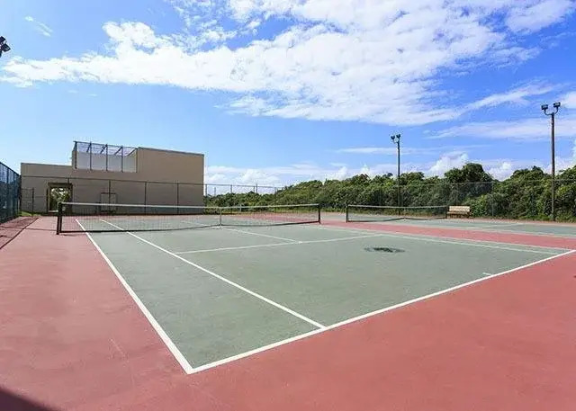 Summerhouse Beach And Racquet Club