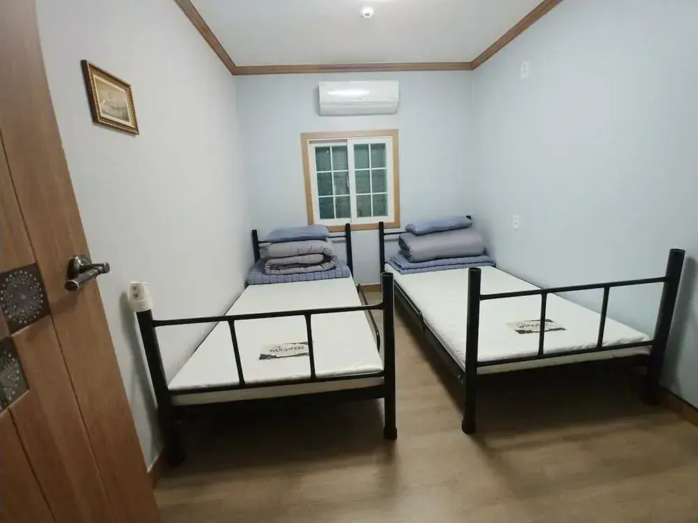 Cheomseongdae House