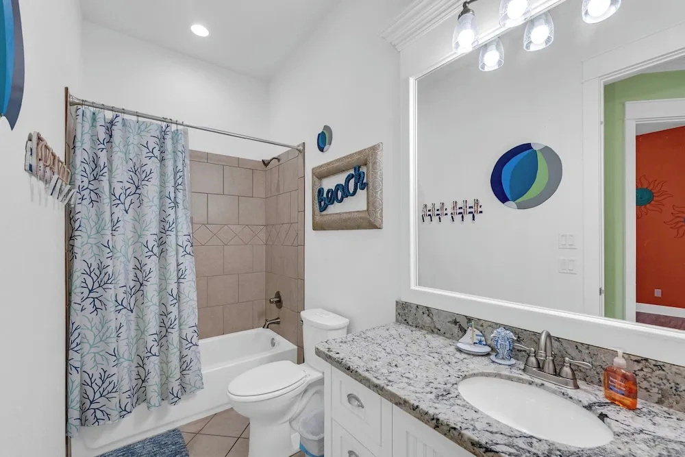 Steps to Shore! just Beachy Home w/ Deck + Views