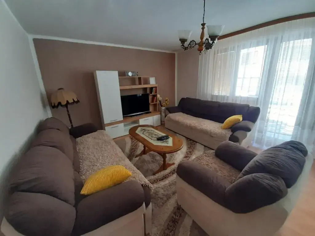 Apartman Lara