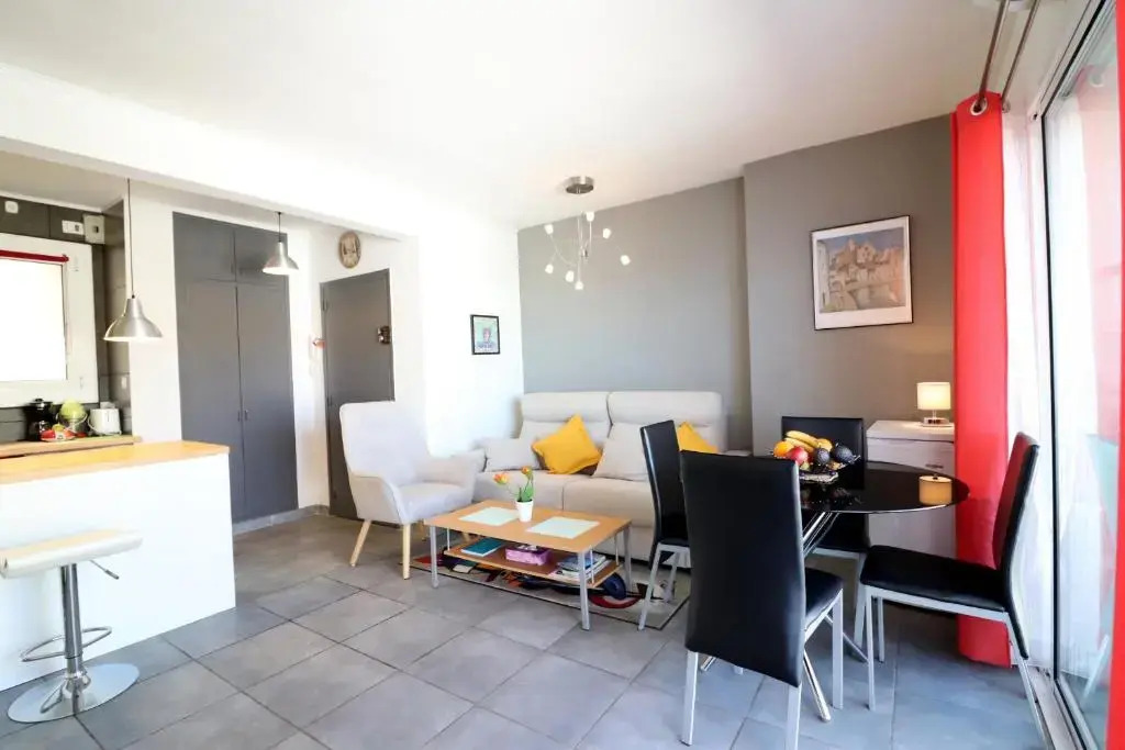 Delfin 9 J Canyelles Roses - Barneda Premium