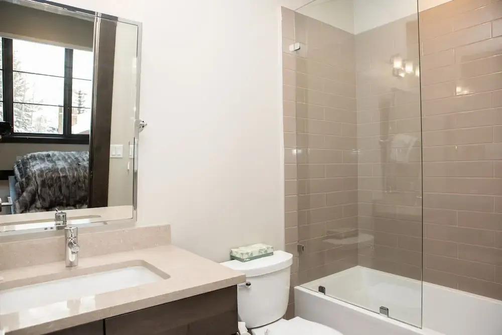 1242 Westhaven Circle 4 Bedroom Townhouse by Redawning