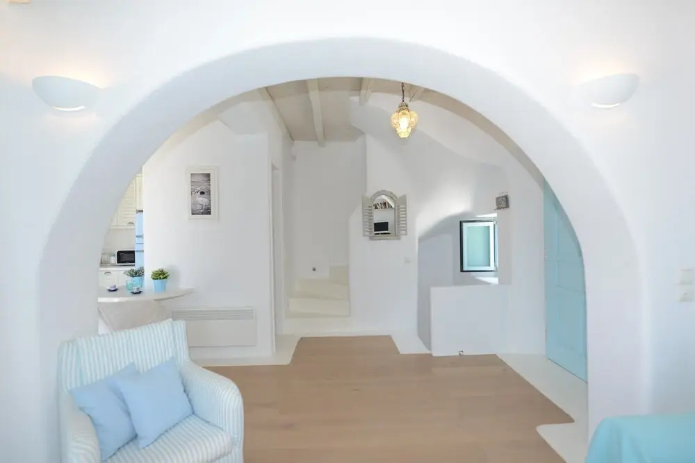 Nephiria's Villa Danelina next to Ornos&Psarou beach