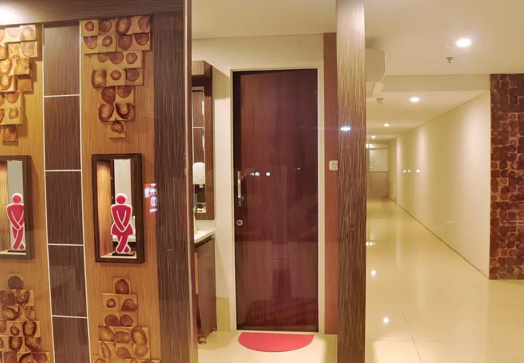 Tickle Hotel