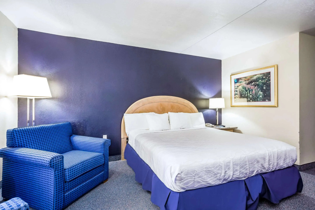 Rodeway Inn Branson, Brick House