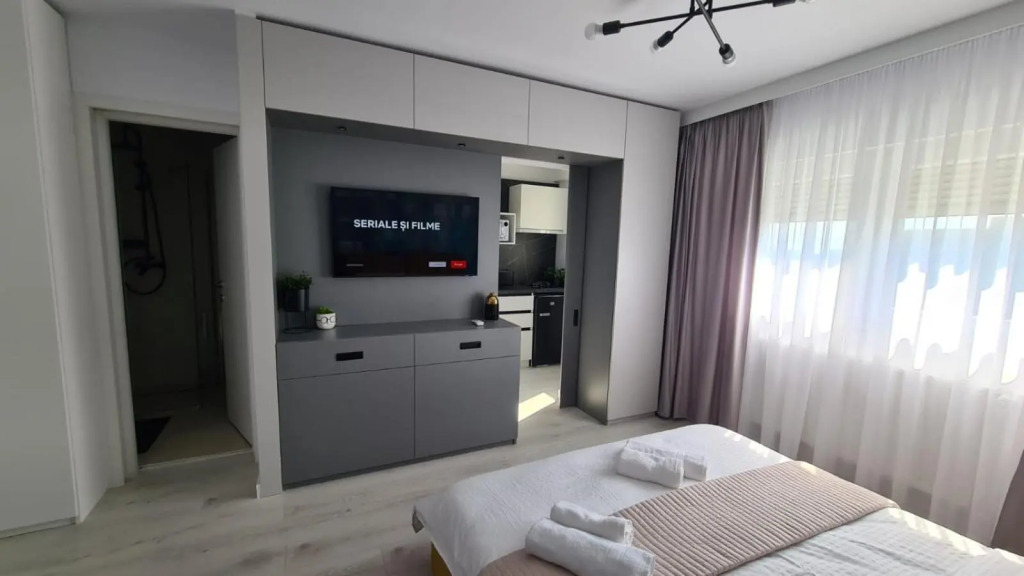 Government Deluxe Studio by Magic Apartments