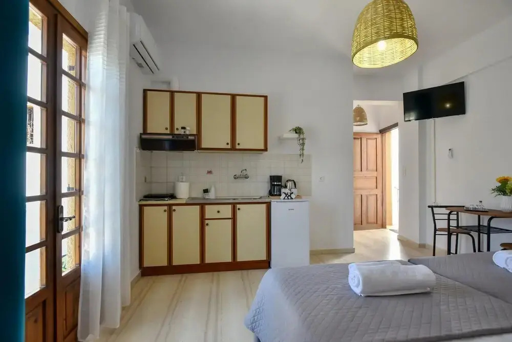 Eva Studios 10 in Agia Pelagia