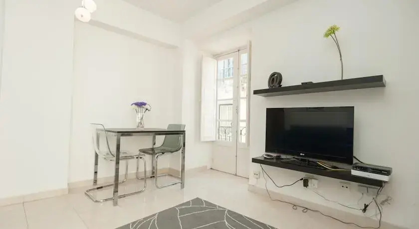 ShortStayFlat Cute Bica Apartments