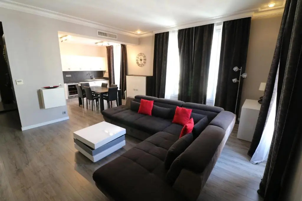 Quality 2 Bedroom 9 Mins From the Palais 342