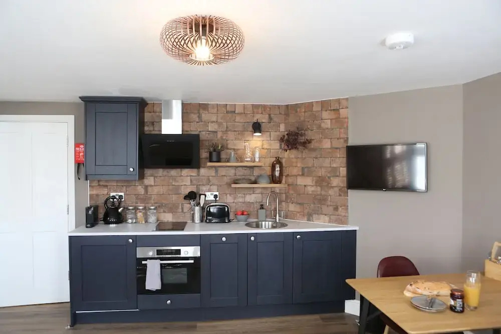 no 12 - Stunning Self Check-in Apartments in Worcester Centre