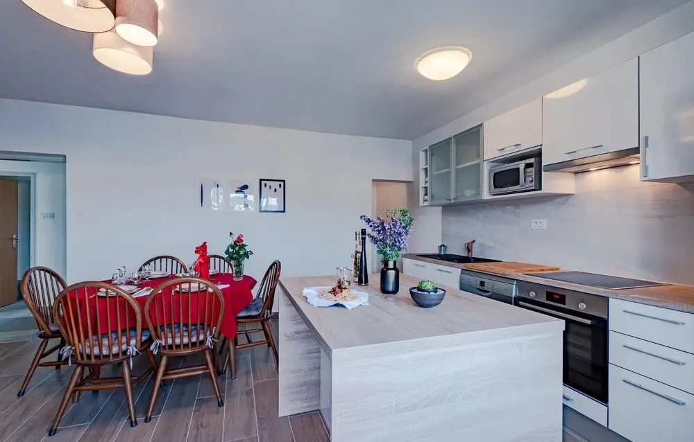 Nice Apartment in Vela Luka With Wifi and 2 Bedrooms