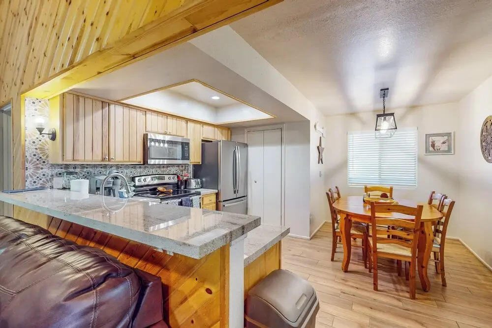 3BR Condo w/ Fire Pit & Full Kitchen