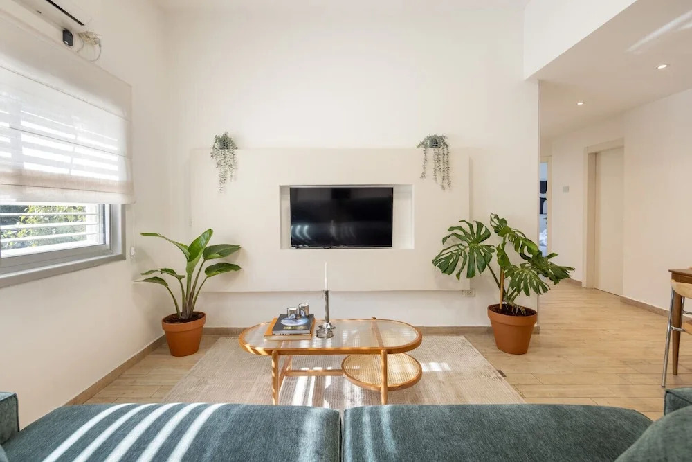 Heart of TLV-Modern wBalcony- 3BD & 3BR