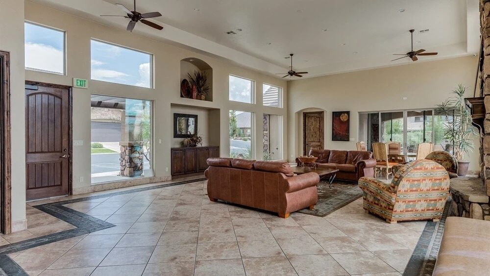 Angels Landing – Large 3 bedroom with Spectacular View of Coral Canyon Golf Course