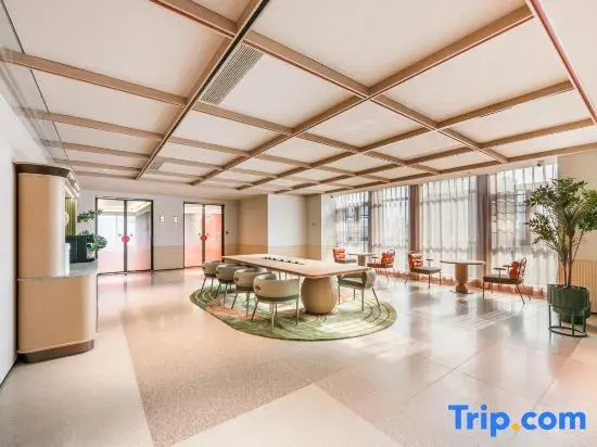 Orange Hotel (Hangzhou Linping People's Avenue)
