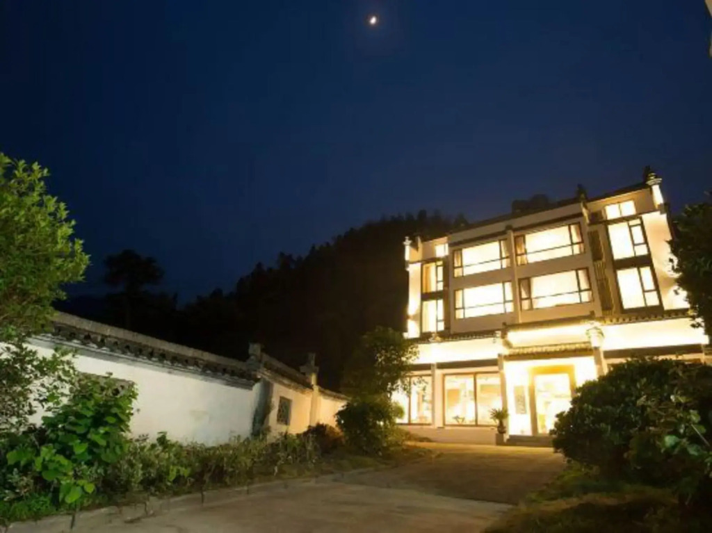 ZhulinShanshe Hotel
