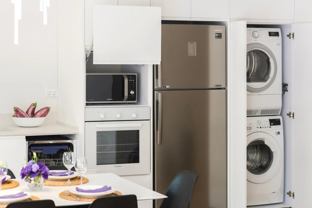 3 Bedroom Frishman Beach