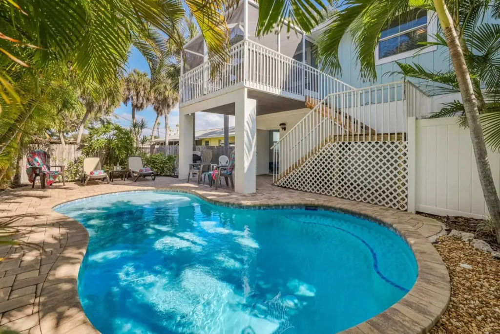 Island Hideaway East - 308B 67th