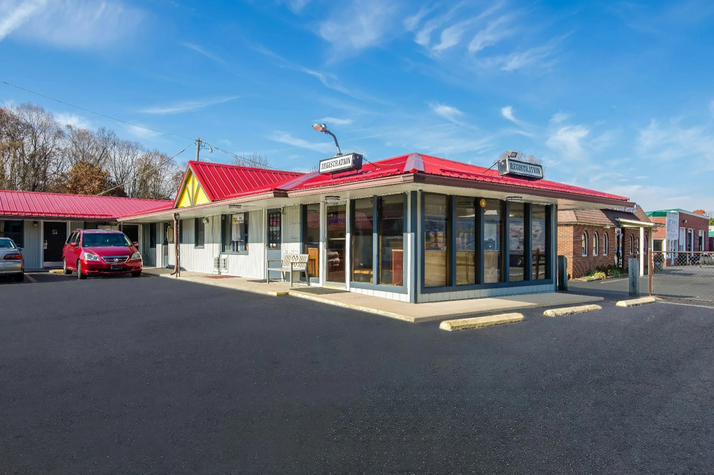 Scottish Inns Collinsville - Martinsville