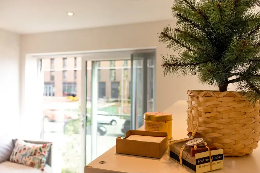 Livestay - 1bed Apt Private Building Free Parking