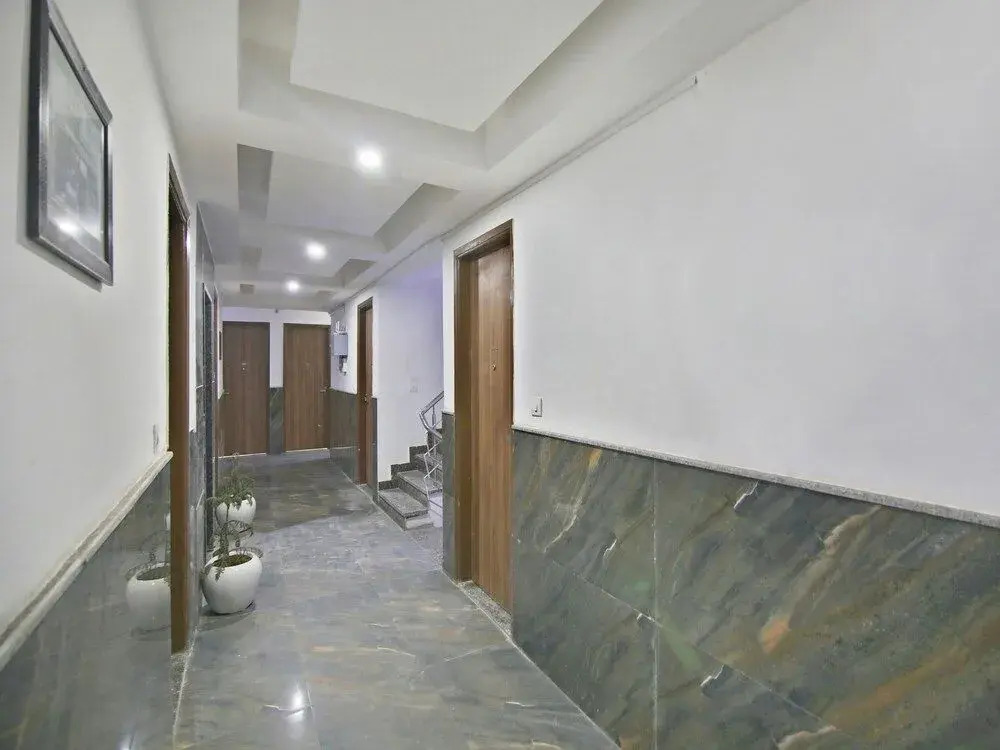 Oyo Home 39565 Decent Studio Cyber Hub