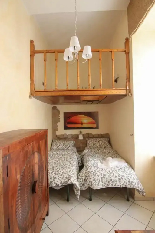 Antonica Home